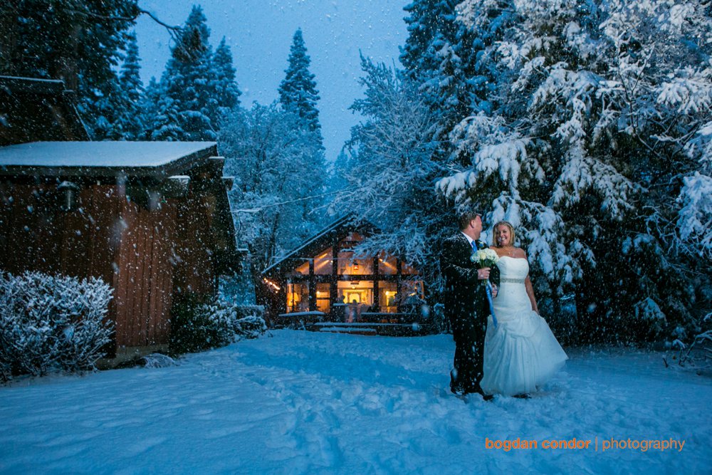lake tahoe winter wedding photo